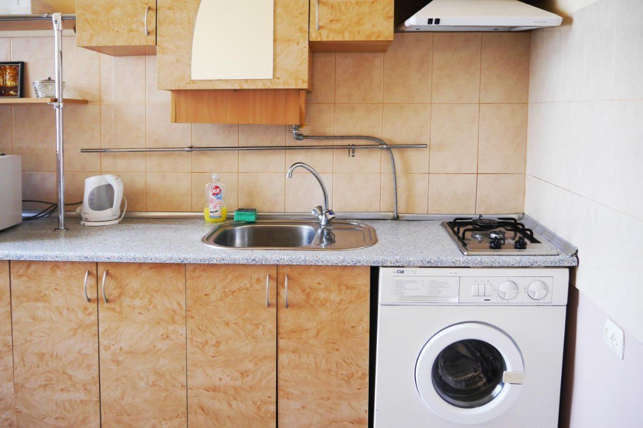 Apartment On Svobody Avenue Lviv Kültér fotó